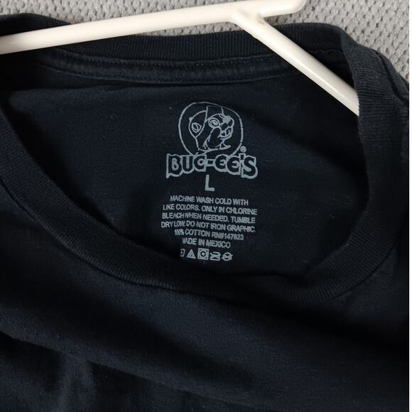 Buc-ee's Tee Shirt Mens Large Black Beaver Nuggets Logo Graphics Long Sleeve - Picture 4 of 8